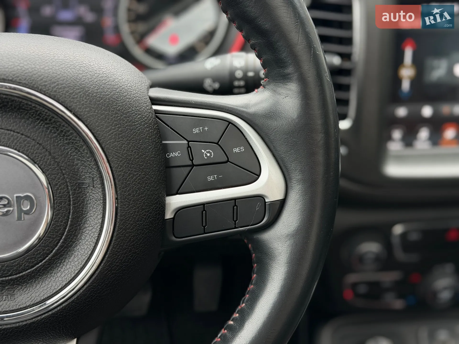 2018 Jeep Compass - мініатюра 36