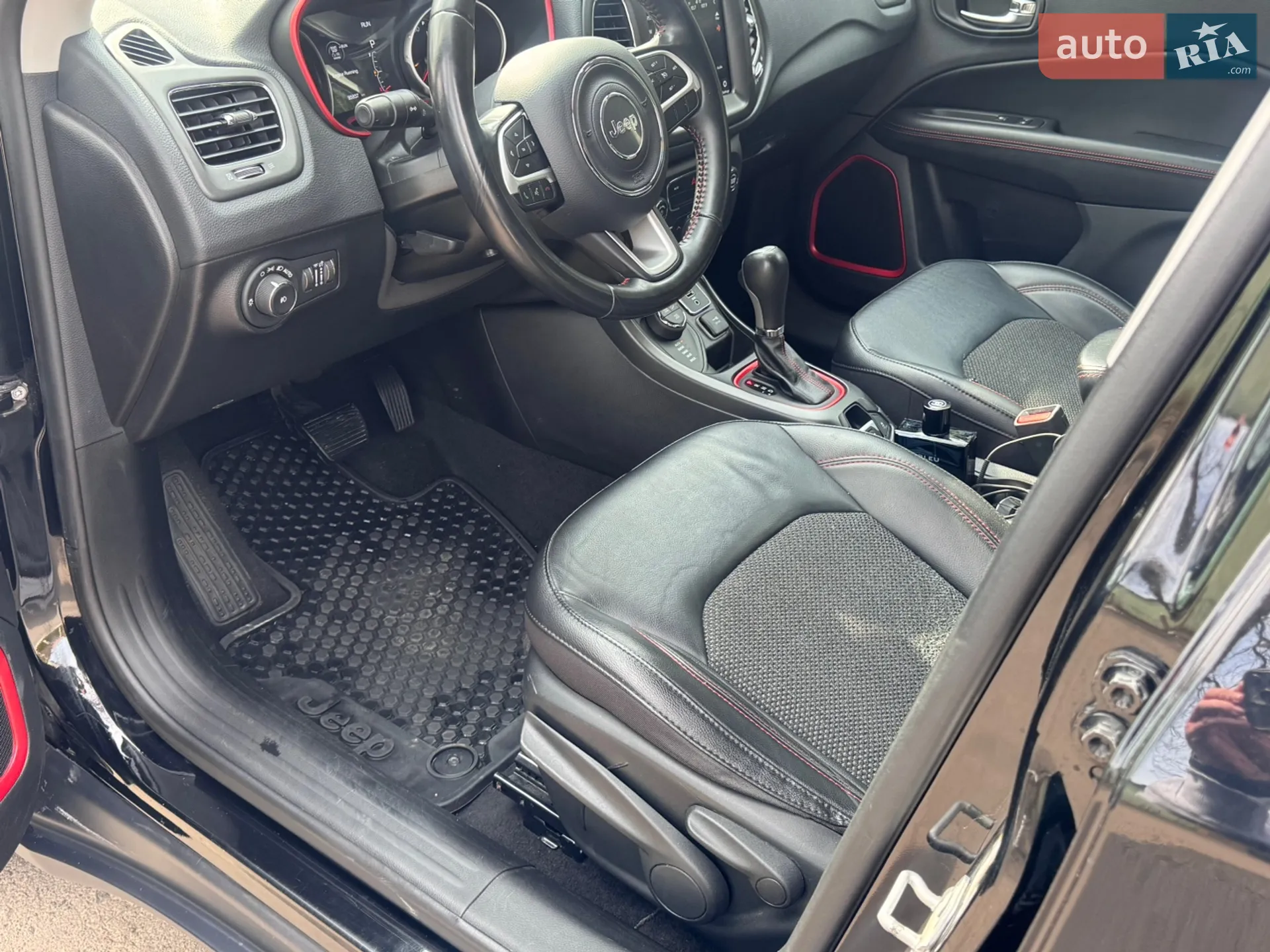 2020 Jeep Compass - мініатюра 41