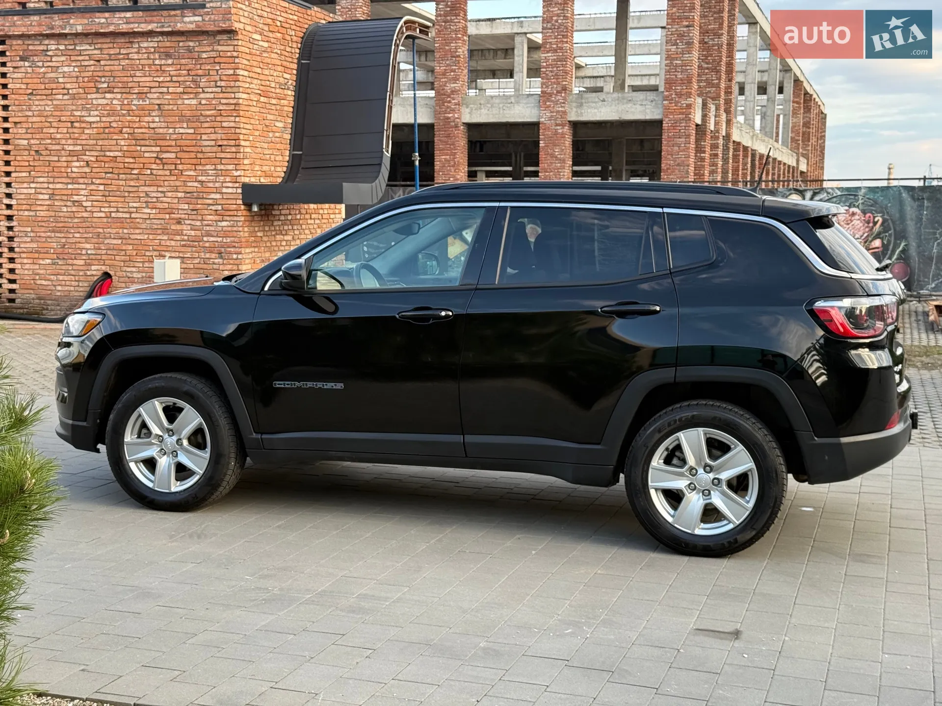 2021 Jeep Compass - мініатюра 22