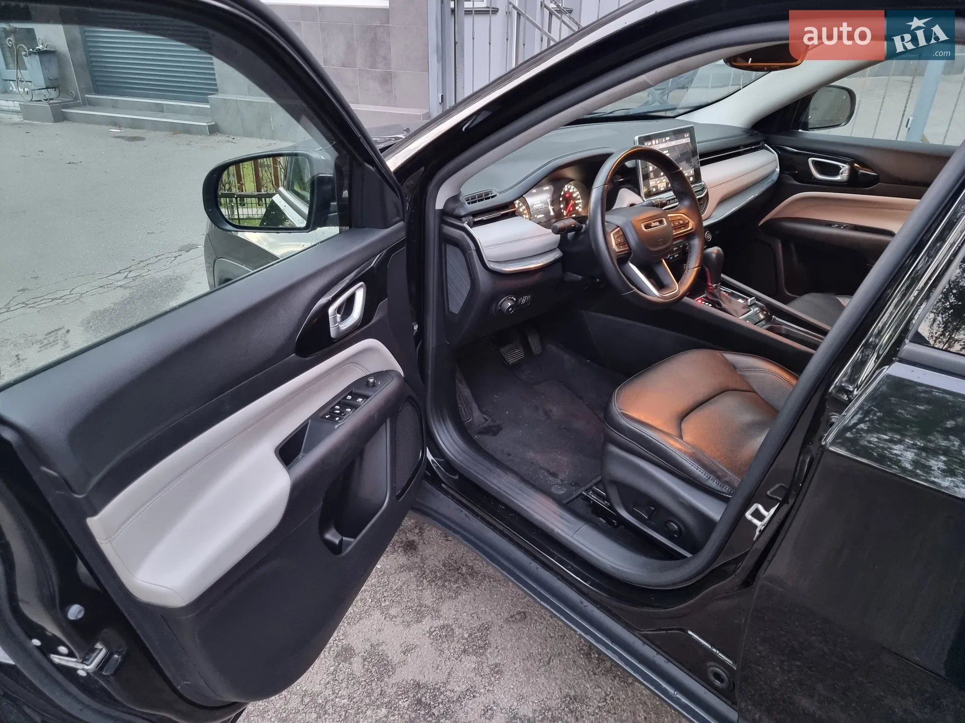 2022 Jeep Compass - мініатюра 28