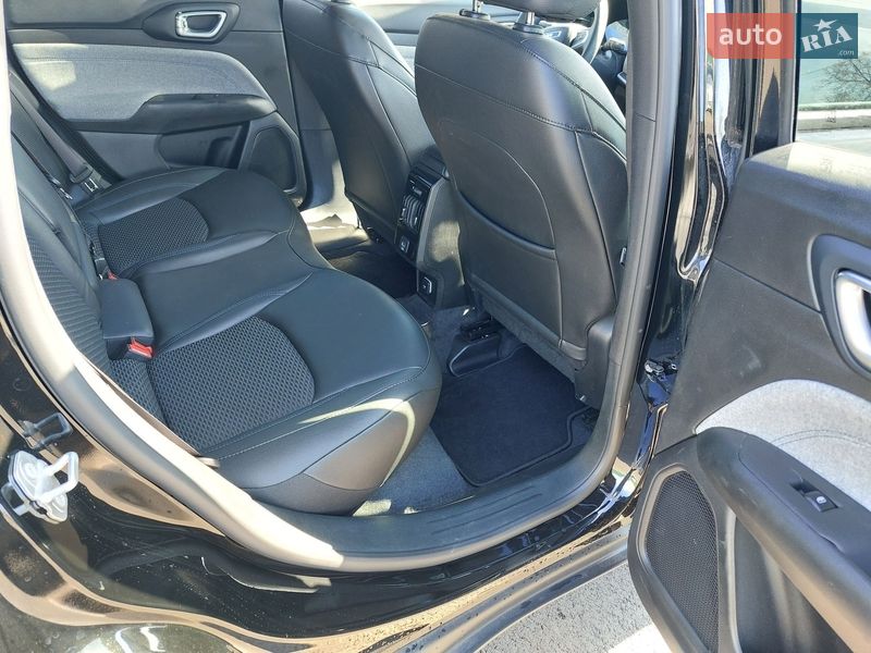 Внедорожник / Кроссовер Jeep Compass 2025 в Чернигове
