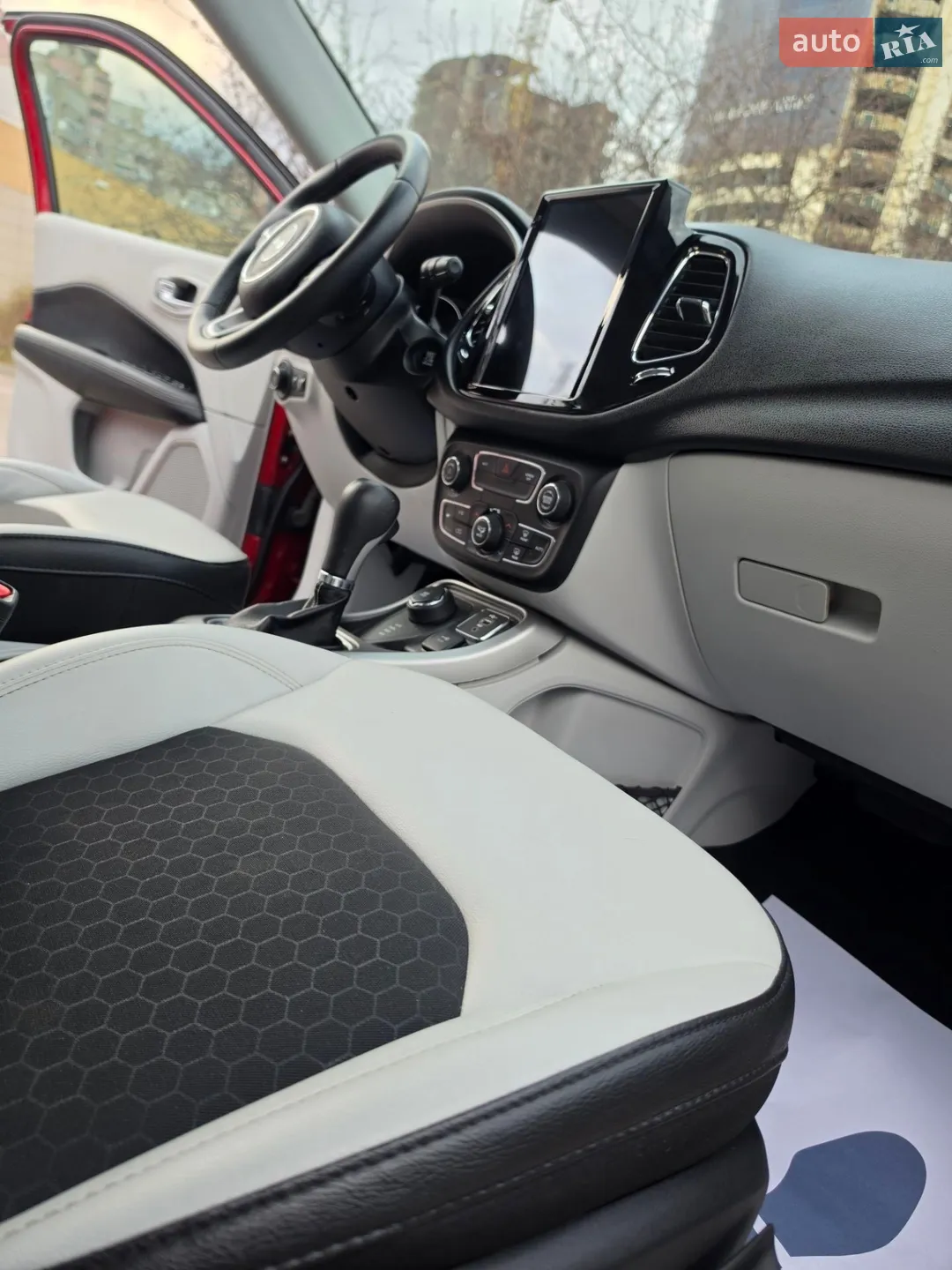 2019 Jeep Compass - мініатюра 41