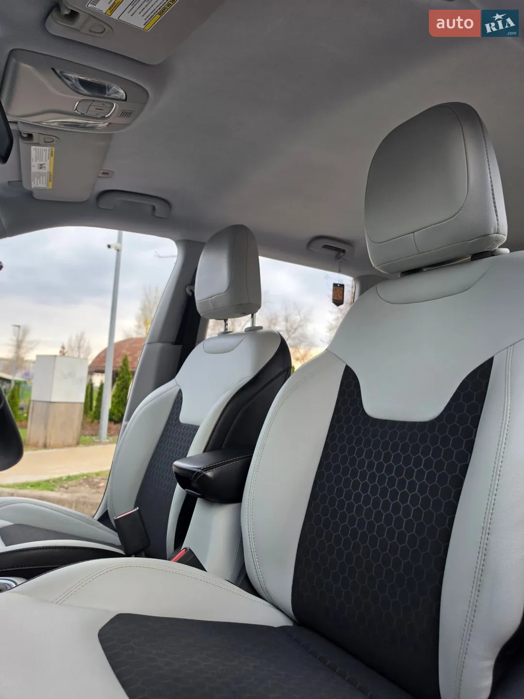 2019 Jeep Compass - мініатюра 64