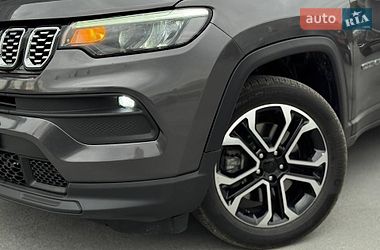 Внедорожник / Кроссовер Jeep Compass 2023 в Ровно