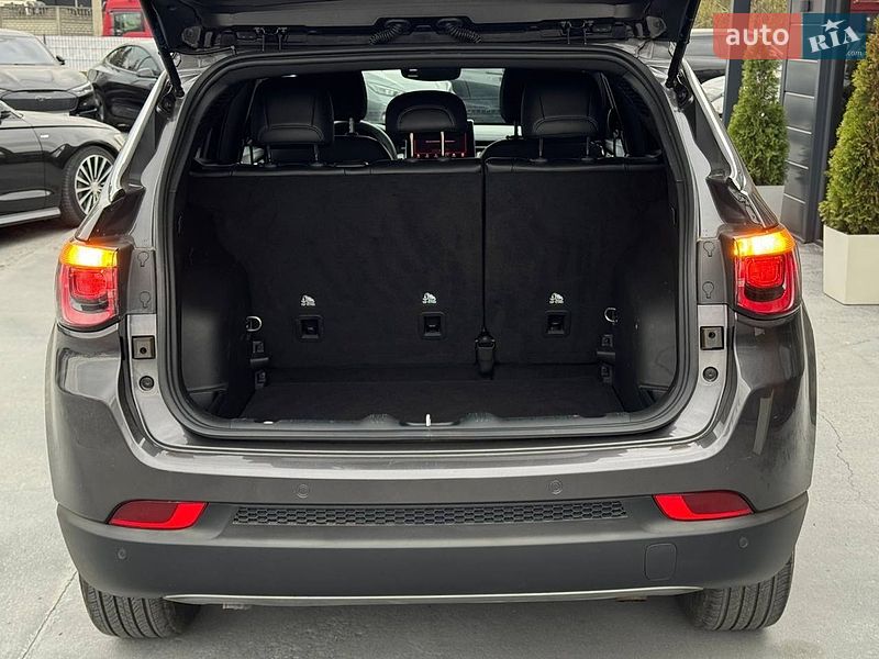 Внедорожник / Кроссовер Jeep Compass 2023 в Ровно