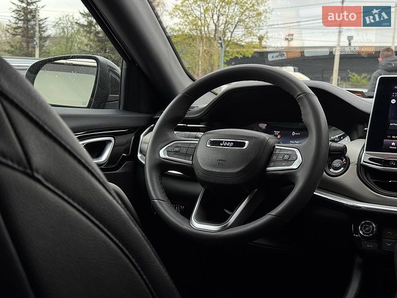Внедорожник / Кроссовер Jeep Compass 2023 в Ровно