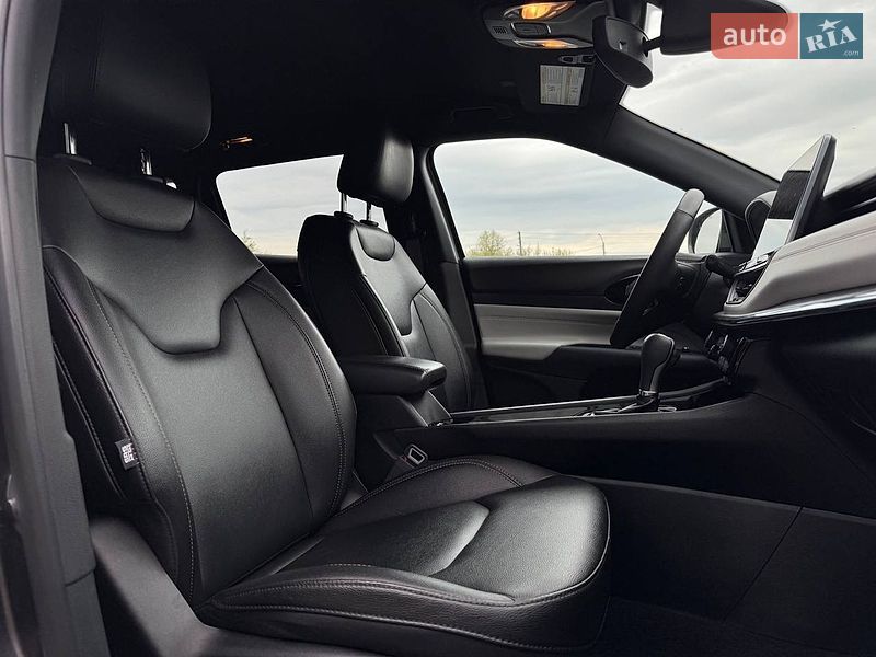 Внедорожник / Кроссовер Jeep Compass 2023 в Ровно