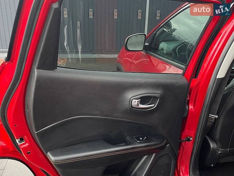 Позашляховик / Кросовер Jeep Compass 2019 в Самборі фото 39 Позашляховик / Кросовер Jeep Compass 2019 в Самборі