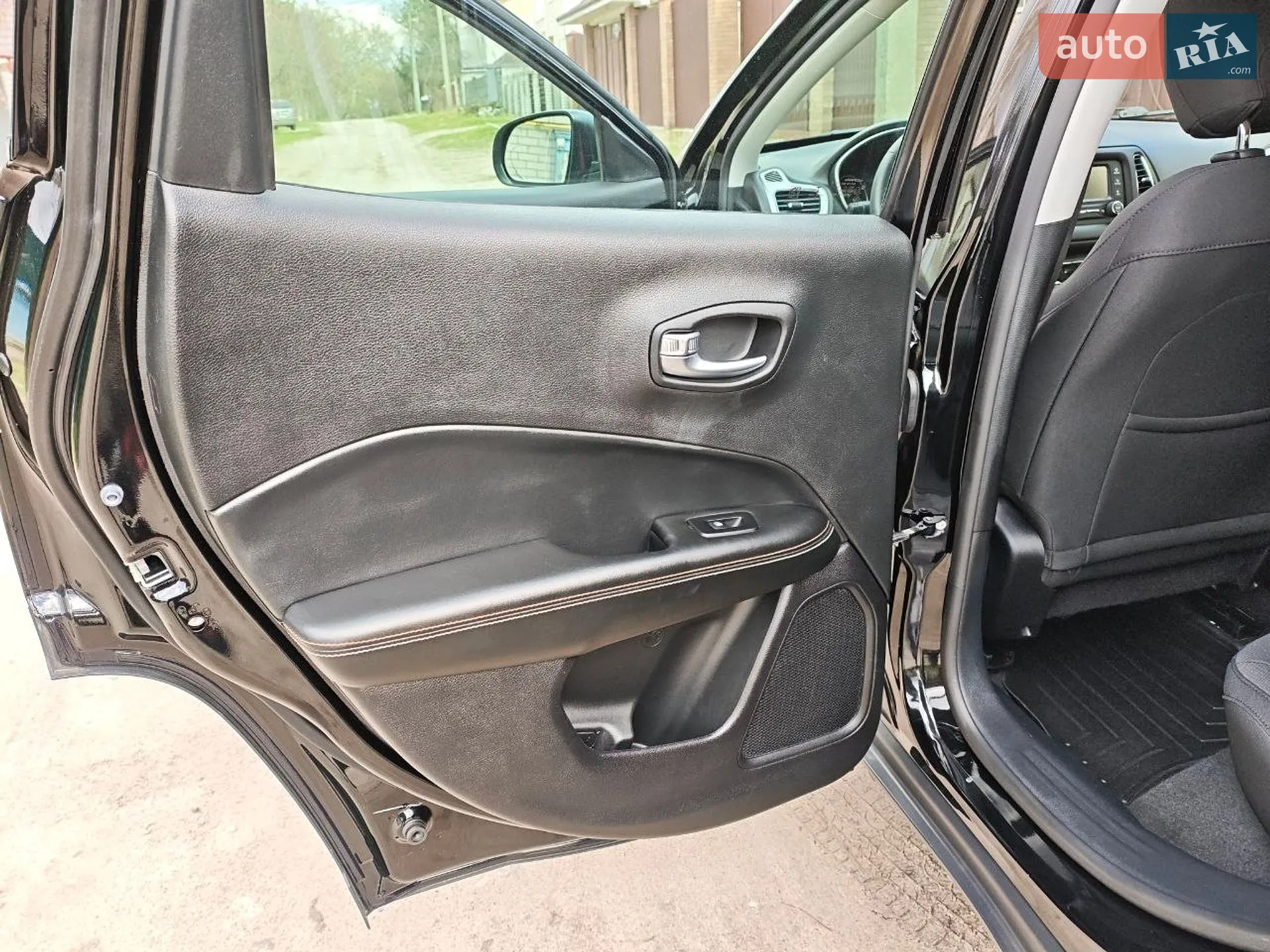 2017 Jeep Compass - мініатюра 13