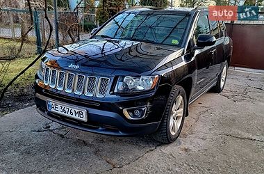Внедорожник / Кроссовер Jeep Compass 2015 в Днепре