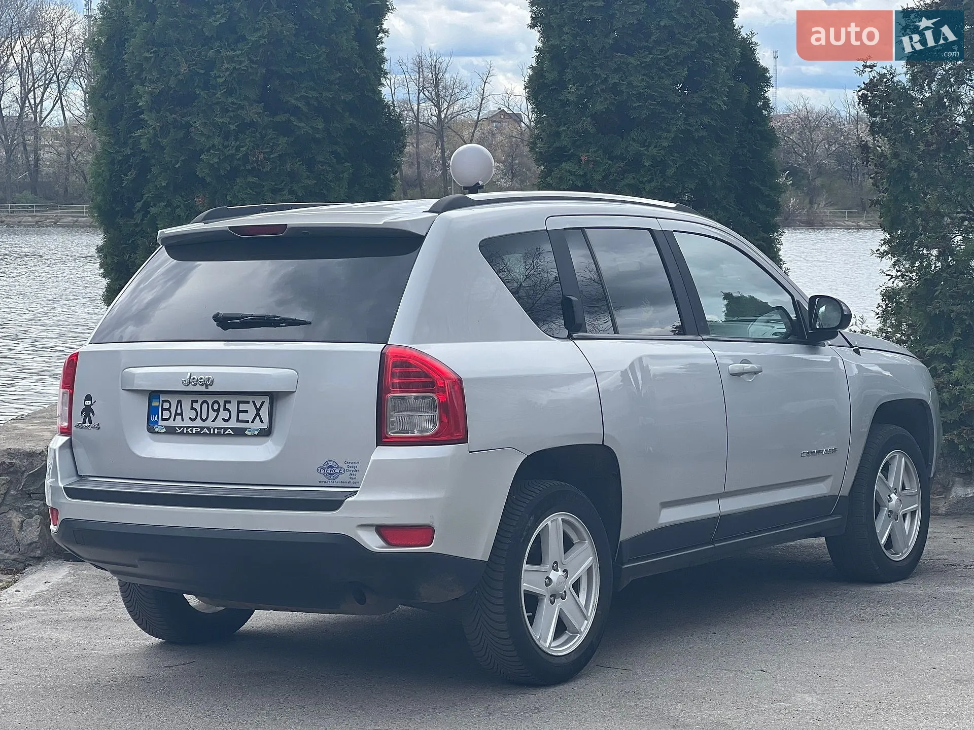 2011 Jeep Compass - мініатюра 2