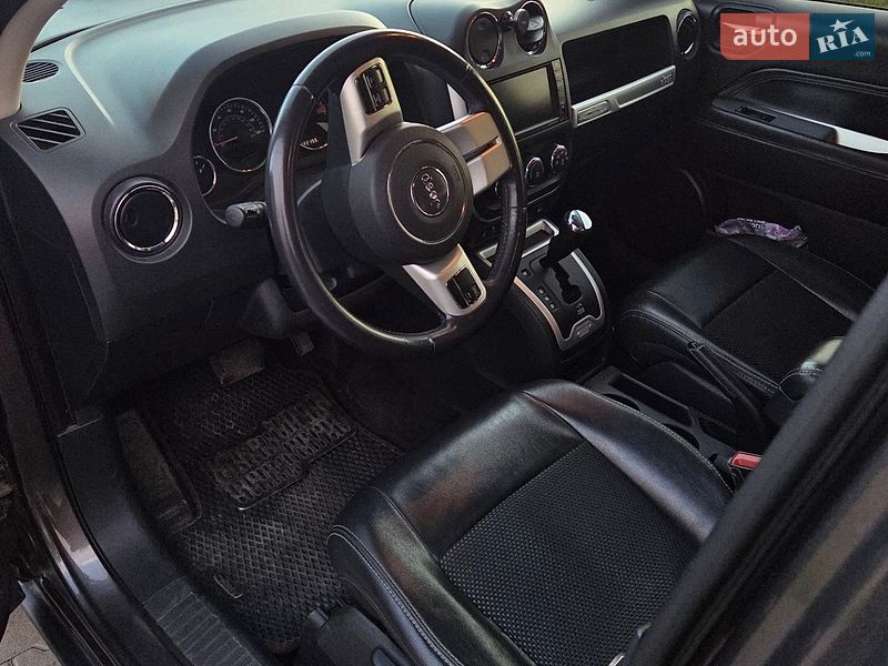 Внедорожник / Кроссовер Jeep Compass 2014 в Василькове