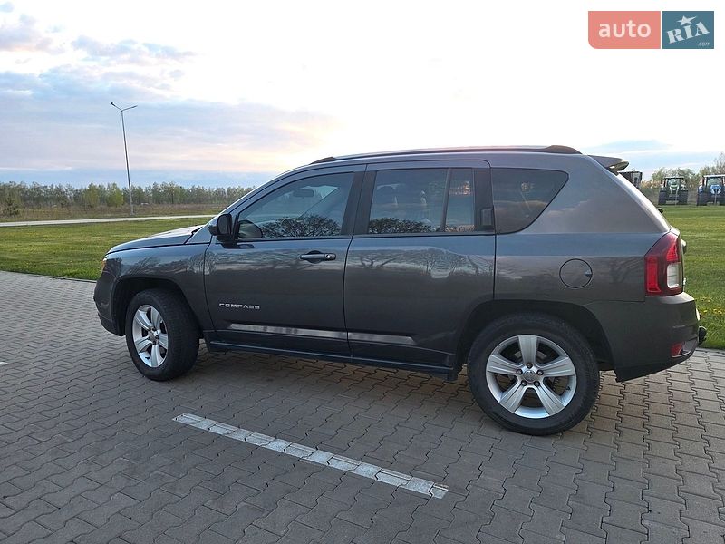 Внедорожник / Кроссовер Jeep Compass 2014 в Василькове