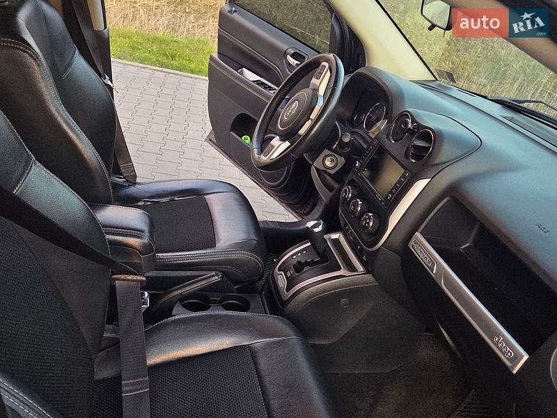 Внедорожник / Кроссовер Jeep Compass 2014 в Василькове