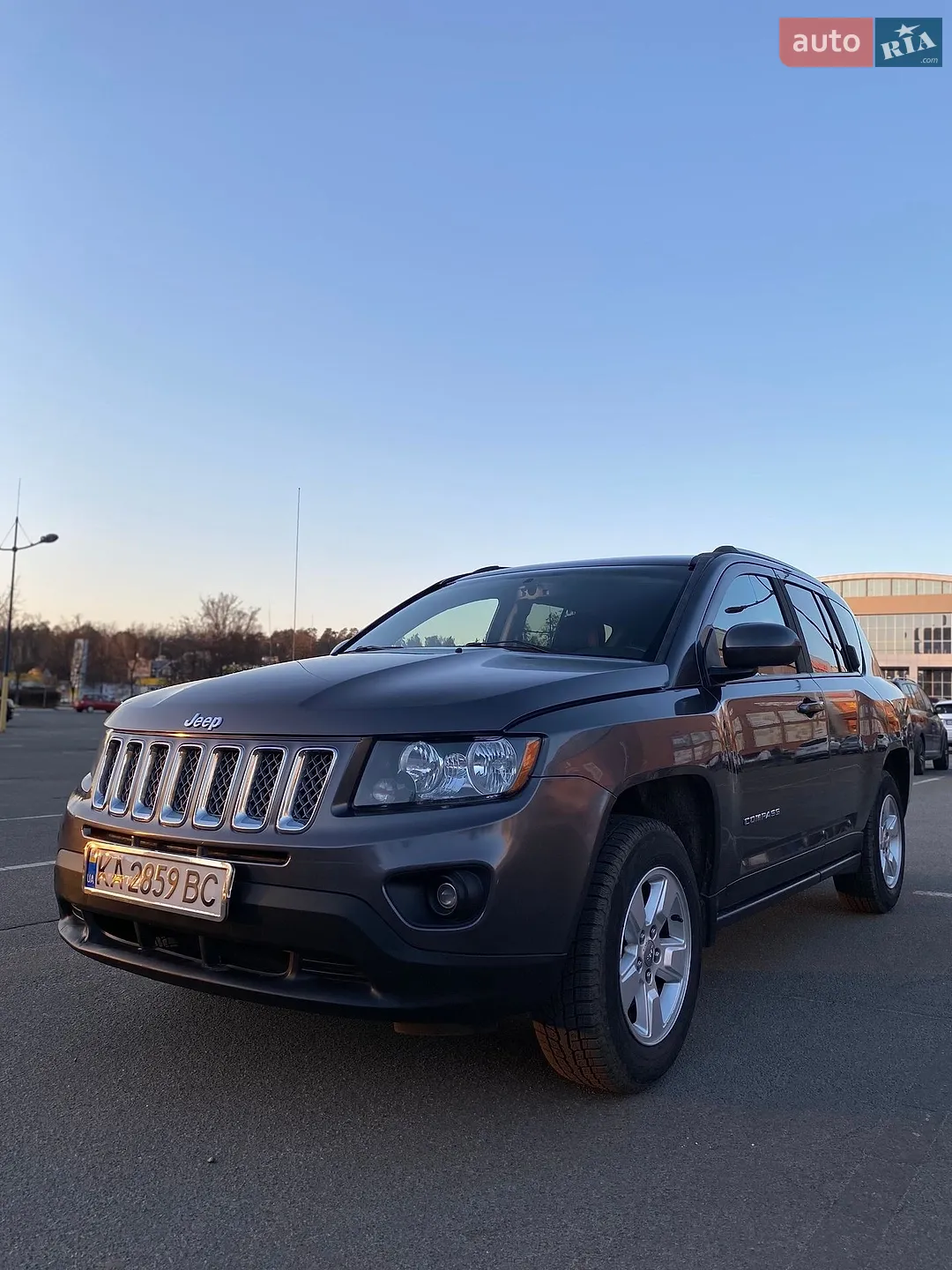 2016 Jeep Compass - мініатюра 2