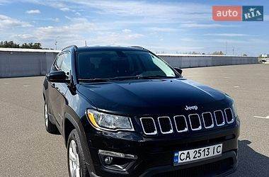 Внедорожник / Кроссовер Jeep Compass 2018 в Киеве
