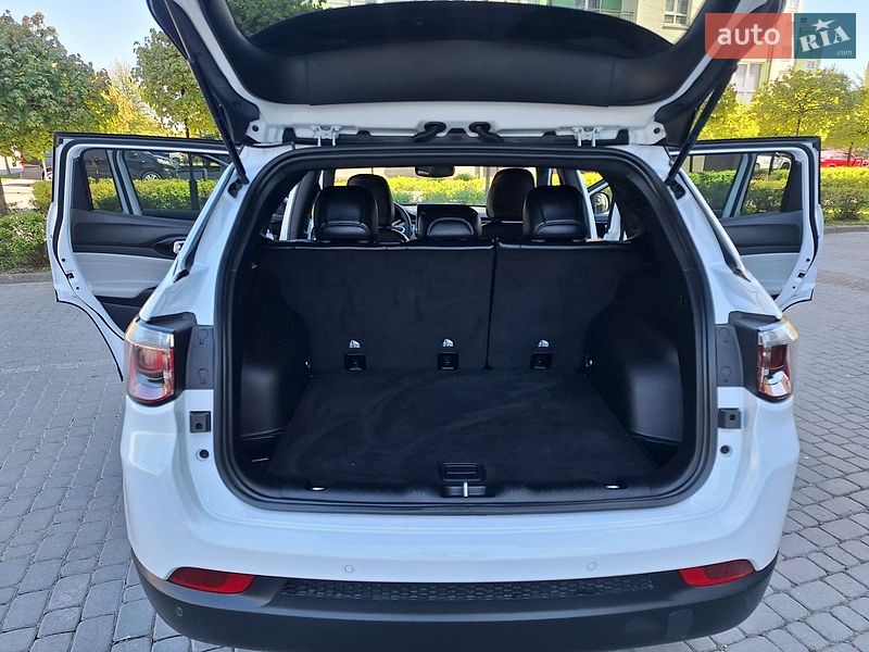 Внедорожник / Кроссовер Jeep Compass 2024 в Ивано-Франковске