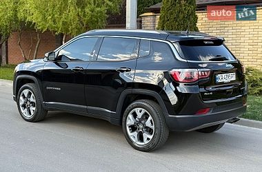 Внедорожник / Кроссовер Jeep Compass 2017 в Киеве