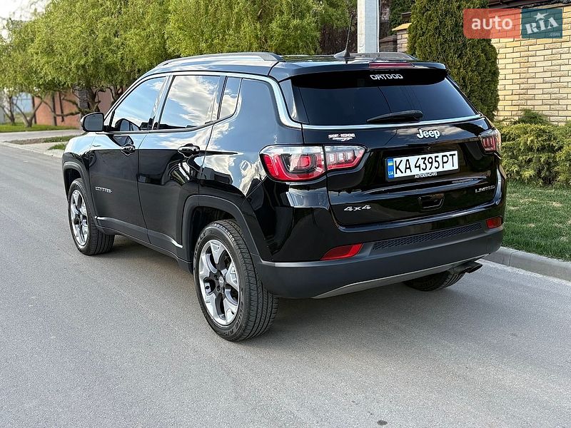 Внедорожник / Кроссовер Jeep Compass 2017 в Киеве