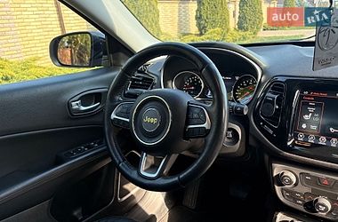Внедорожник / Кроссовер Jeep Compass 2017 в Киеве