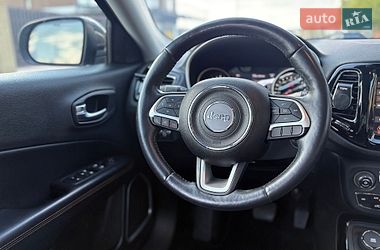 Внедорожник / Кроссовер Jeep Compass 2017 в Киеве