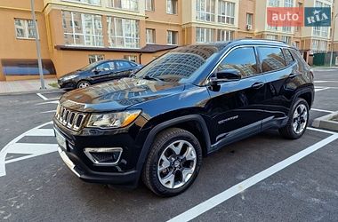Внедорожник / Кроссовер Jeep Compass 2017 в Киеве