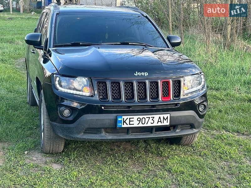Внедорожник / Кроссовер Jeep Compass 2012 в Вольногорске фото 3 Внедорожник / Кроссовер Jeep Compass 2012 в Вольногорске