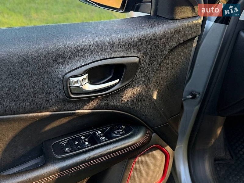 Внедорожник / Кроссовер Jeep Compass 2020 в Харькове