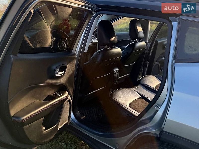 Внедорожник / Кроссовер Jeep Compass 2020 в Харькове