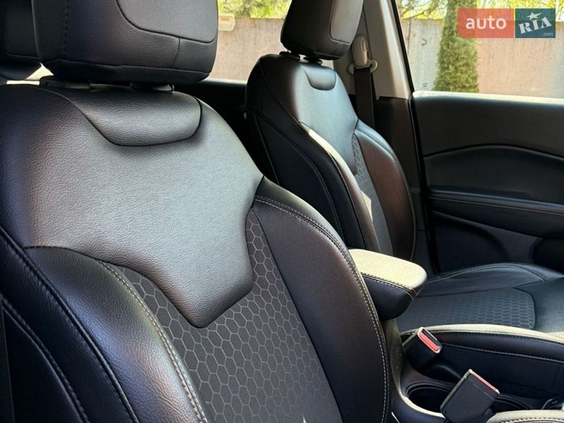 Внедорожник / Кроссовер Jeep Compass 2018 в Лубнах