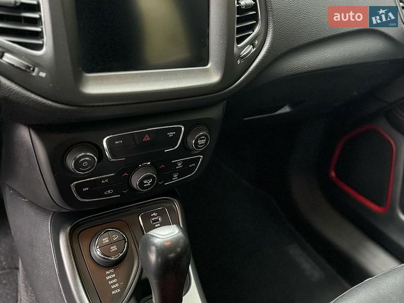 Позашляховик / Кросовер Jeep Compass 2018 в Львові