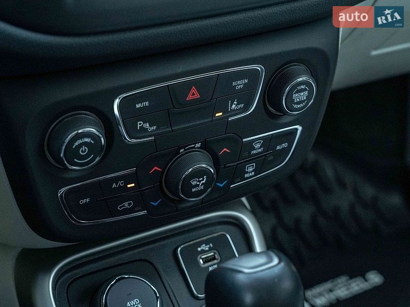 Позашляховик / Кросовер Jeep Compass 2019 в Чернівцях