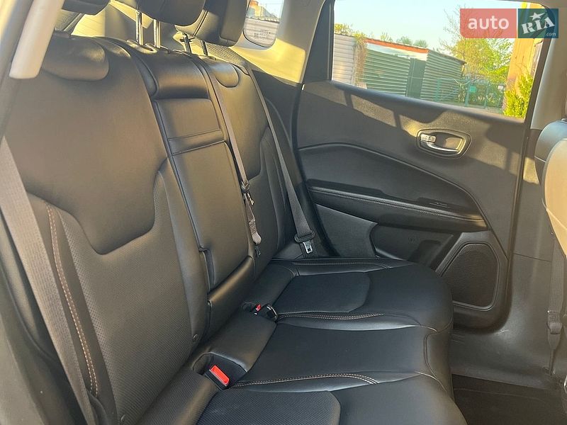 Внедорожник / Кроссовер Jeep Compass 2017 в Харькове