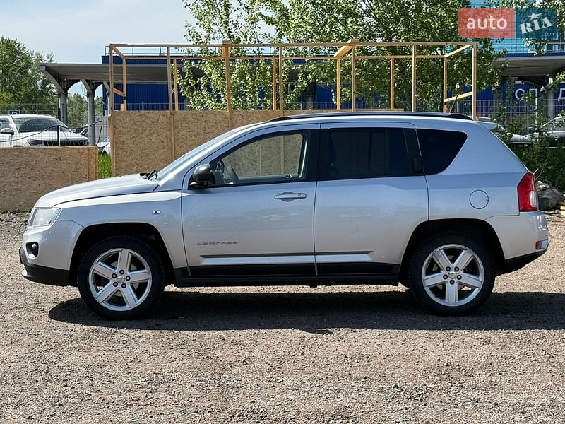 Позашляховик / Кросовер Jeep Compass 2011 в Києві