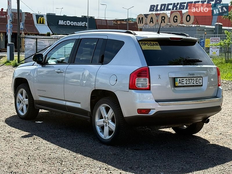 Позашляховик / Кросовер Jeep Compass 2011 в Києві