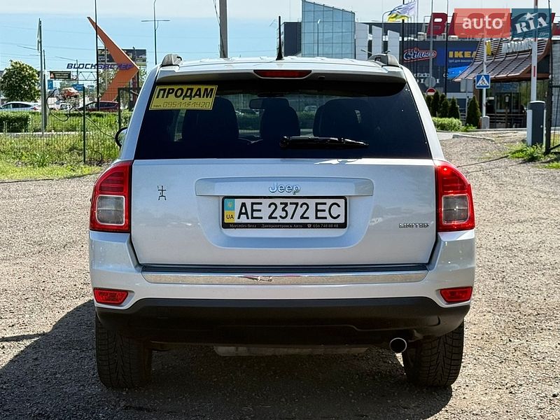 Позашляховик / Кросовер Jeep Compass 2011 в Києві