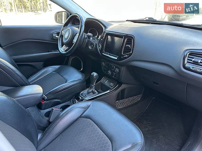 Внедорожник / Кроссовер Jeep Compass 2018 в Ахтырке