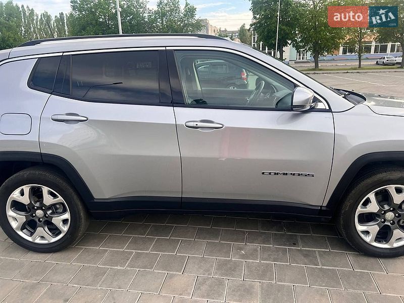 Внедорожник / Кроссовер Jeep Compass 2018 в Черкассах