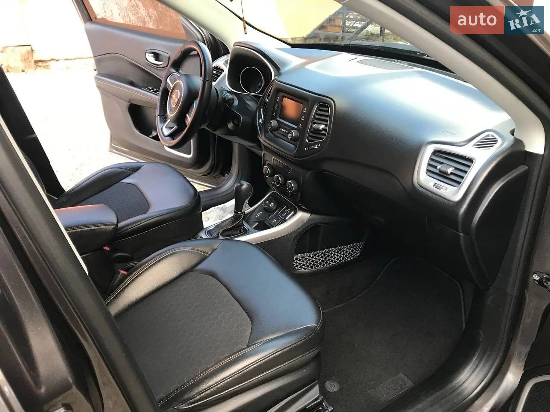 2017 Jeep Compass - мініатюра 5