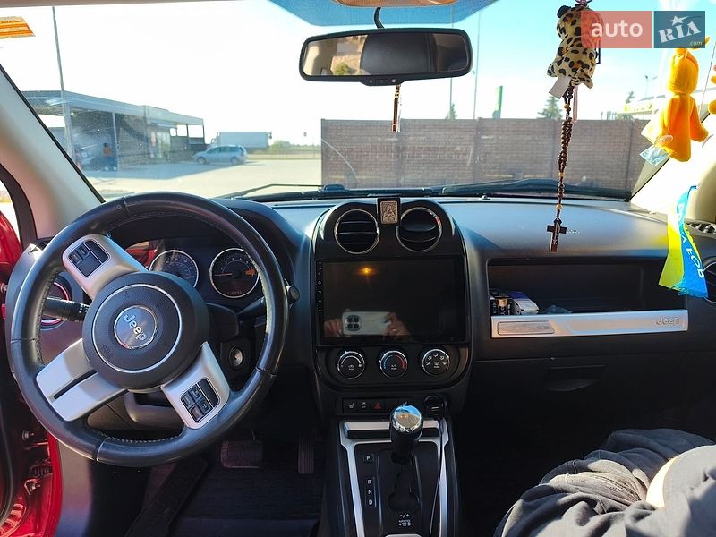 Позашляховик / Кросовер Jeep Compass 2016 в Буську