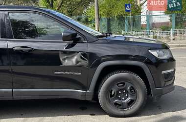 Внедорожник / Кроссовер Jeep Compass 2017 в Киеве