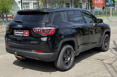 Внедорожник / Кроссовер Jeep Compass 2017 в Киеве