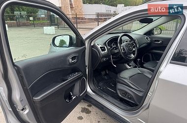 Внедорожник / Кроссовер Jeep Compass 2019 в Киеве