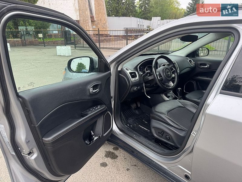Внедорожник / Кроссовер Jeep Compass 2019 в Киеве