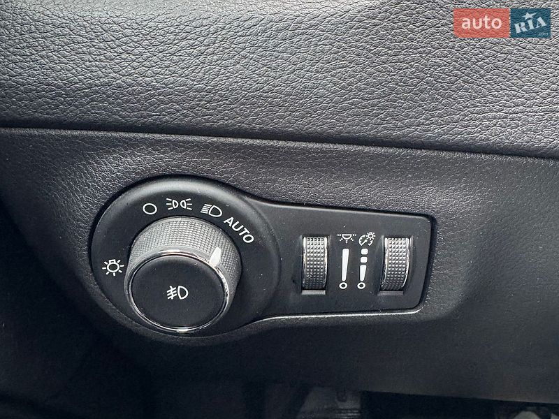 Внедорожник / Кроссовер Jeep Compass 2019 в Киеве