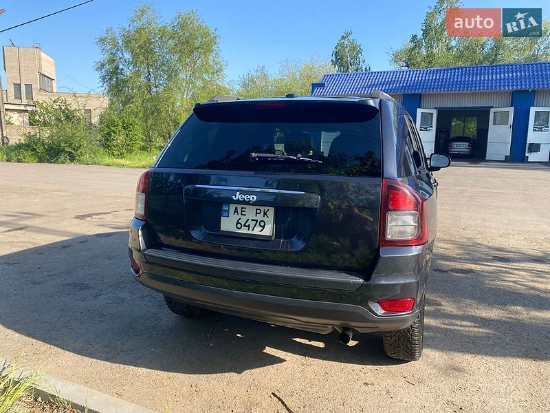 Внедорожник / Кроссовер Jeep Compass 2015 в Кривом Роге