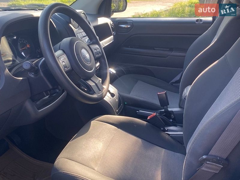 Внедорожник / Кроссовер Jeep Compass 2015 в Кривом Роге
