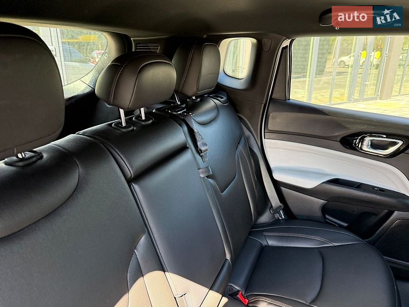 Позашляховик / Кросовер Jeep Compass 2024 в Полтаві