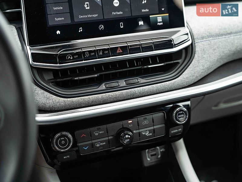 Внедорожник / Кроссовер Jeep Compass 2023 в Черновцах