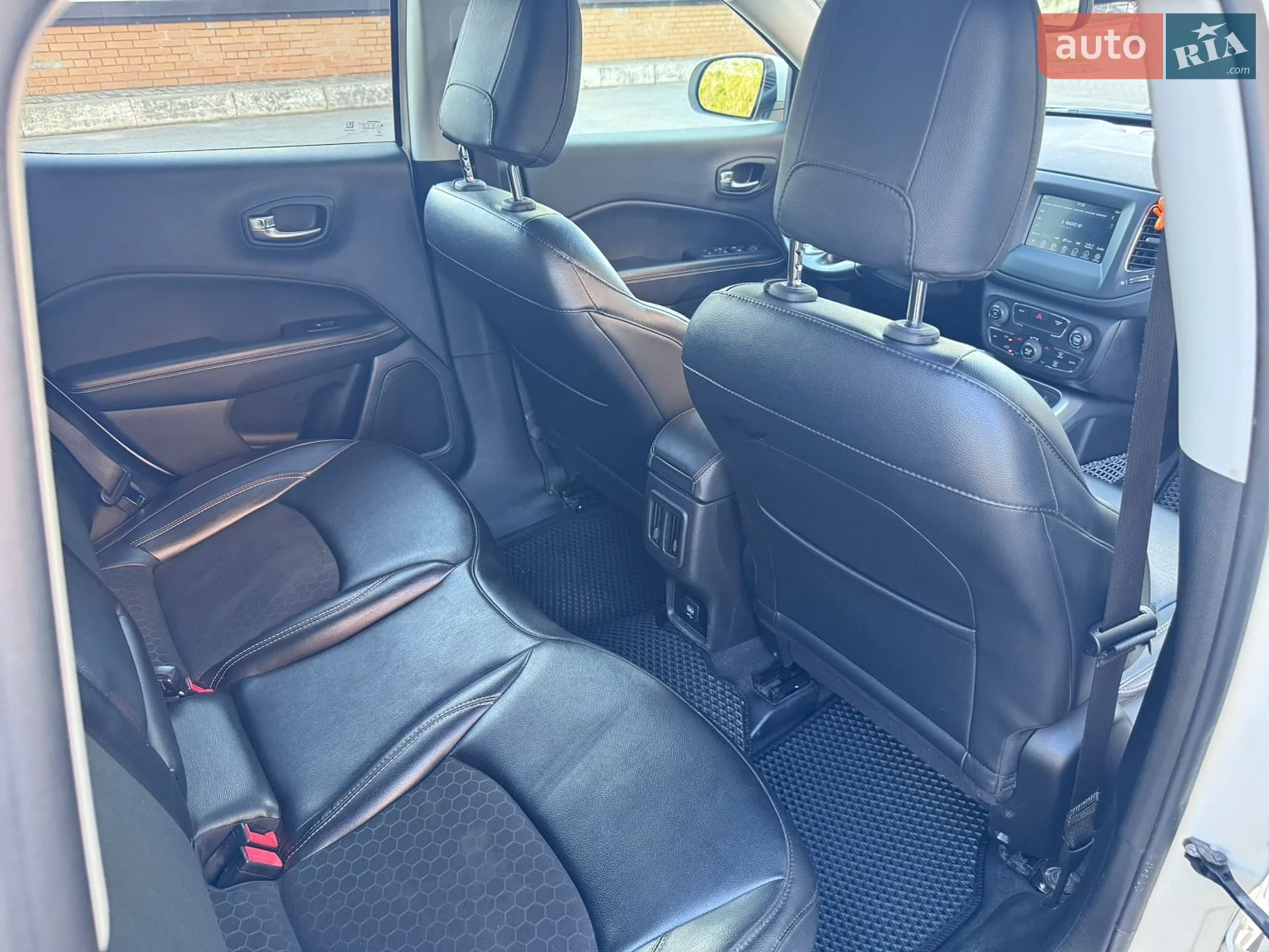 2020 Jeep Compass - мініатюра 9